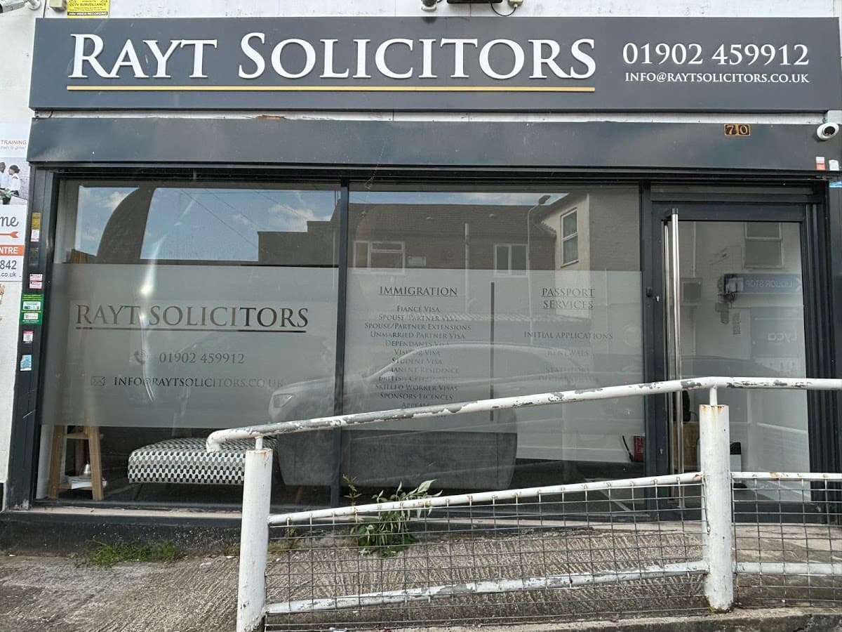 Rayt Solicitors logo